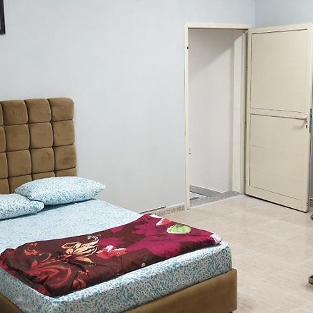 הוילה House In Al Ain - 3 מראה חיצוני תמונה